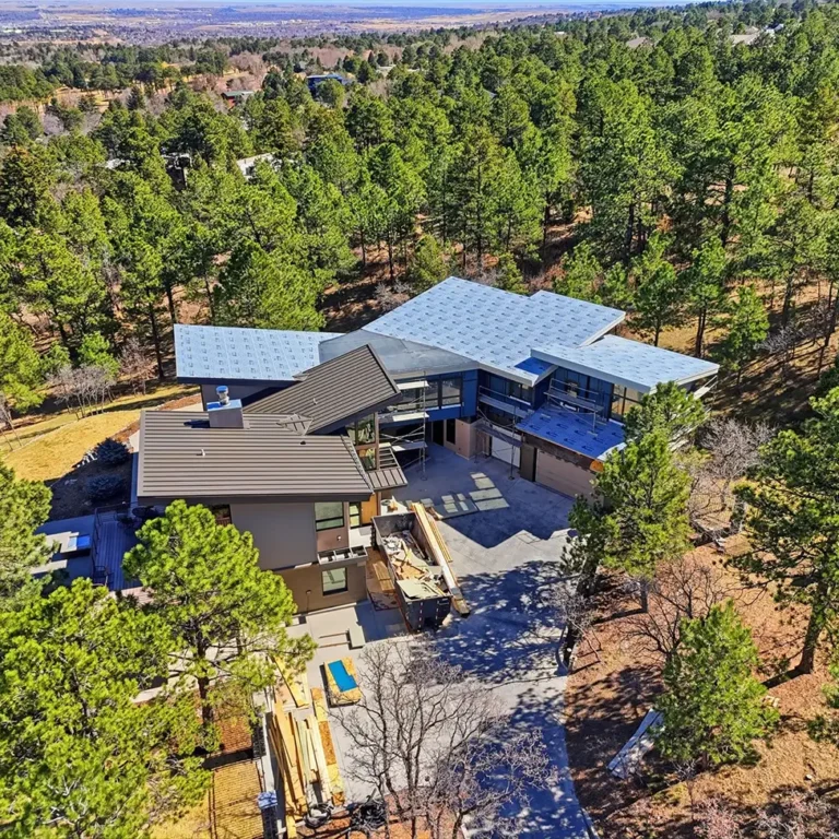 Comito Design Build, Custom Homes in Colorado Springs, Portfolio: Modern Hideaway